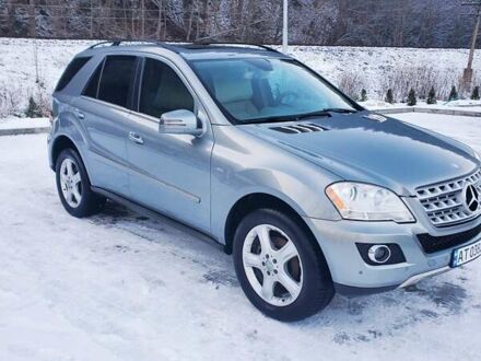 Мерседес М-Класс 2011 в Ивано-Франковске на Automoto.ua Серый Мерседес М-Класс, объемом двигателя 3 л и пробегом 312 тыс. км за 14500 $, фото 1 на Automoto.ua