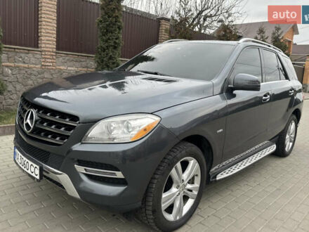 Сірий Мерседес М-Клас, об'ємом двигуна 2.99 л та пробігом 241 тис. км за 18700 $, фото 1 на Automoto.ua