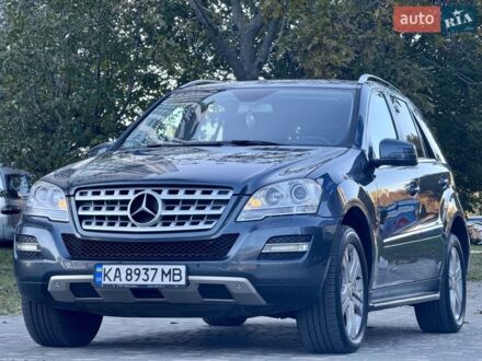 Сірий Мерседес М-Клас, об'ємом двигуна 3.5 л та пробігом 163 тис. км за 13900 $, фото 1 на Automoto.ua