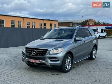 Мерседес М-Класс 2012 в Нововолынск на Automoto.ua Серый Мерседес М-Класс, объемом двигателя 2.99 л и пробегом 332 тыс. км за 16800 $, фото 1 на Automoto.ua