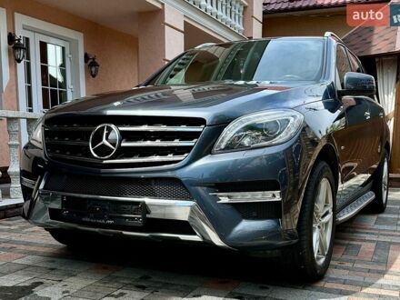 Сірий Мерседес М-Клас, об'ємом двигуна 2.99 л та пробігом 241 тис. км за 21500 $, фото 1 на Automoto.ua