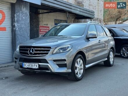 Серый Мерседес М-Класс, объемом двигателя 2.14 л и пробегом 184 тыс. км за 19999 $, фото 1 на Automoto.ua