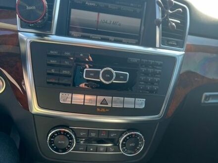 Сірий Мерседес М-Клас, об'ємом двигуна 2.99 л та пробігом 295 тис. км за 20500 $, фото 1 на Automoto.ua