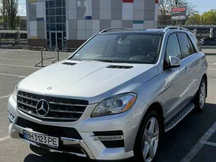 Серый Мерседес М-Класс, объемом двигателя 2.99 л и пробегом 111 тыс. км за 23500 $, фото 1 на Automoto.ua