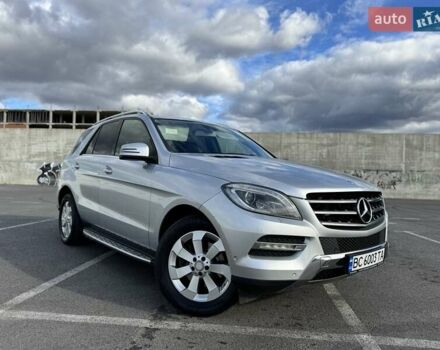 Мерседес М-Класс 2013 в Львове на Automoto.ua Серый Мерседес М-Класс, объемом двигателя 2.99 л и пробегом 188 тыс. км за 23000 $, фото 1 на Automoto.ua