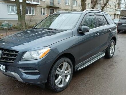 Серый Мерседес М-Класс, объемом двигателя 2.99 л и пробегом 195 тыс. км за 20950 $, фото 1 на Automoto.ua