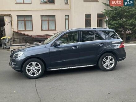 Мерседес М-Клас 2013 у Одесі на Automoto.ua Сірий Мерседес М-Клас, об'ємом двигуна 2.99 л та пробігом 310 тис. км за 24000 $, фото 1 на Automoto.ua