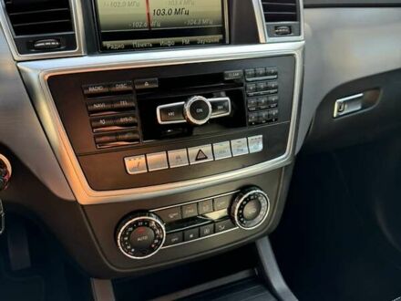 Серый Мерседес М-Класс, объемом двигателя 2.14 л и пробегом 257 тыс. км за 17500 $, фото 1 на Automoto.ua