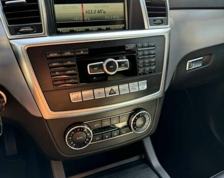 Сірий Мерседес М-Клас, об'ємом двигуна 2.14 л та пробігом 257 тис. км за 17500 $, фото 1 на Automoto.ua