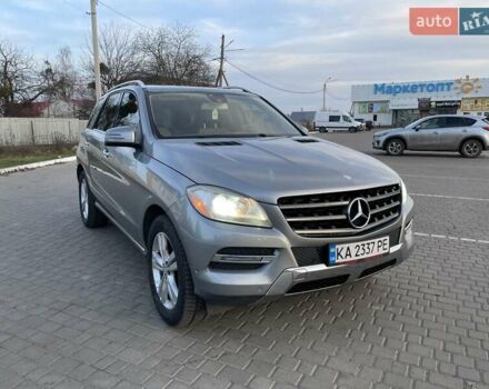 Сірий Мерседес М-Клас, об'ємом двигуна 2.99 л та пробігом 350 тис. км за 21500 $, фото 1 на Automoto.ua