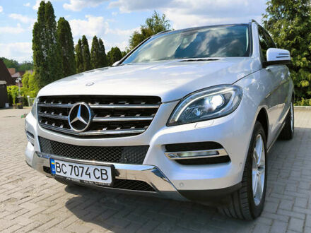 Мерседес М-Класс 2013 в Черновцах на Automoto.ua Серый Мерседес М-Класс, объемом двигателя 2.99 л и пробегом 184 тыс. км за 21800 $, фото 1 на Automoto.ua