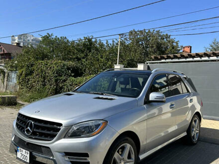 Сірий Мерседес М-Клас, об'ємом двигуна 2.99 л та пробігом 135 тис. км за 25500 $, фото 1 на Automoto.ua