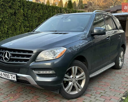 Серый Мерседес М-Класс, объемом двигателя 2.99 л и пробегом 109 тыс. км за 25600 $, фото 1 на Automoto.ua