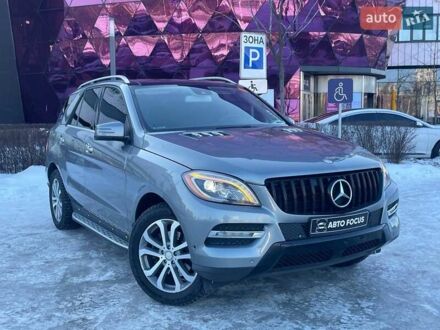 Серый Мерседес М-Класс, объемом двигателя 2.99 л и пробегом 240 тыс. км за 19499 $, фото 1 на Automoto.ua