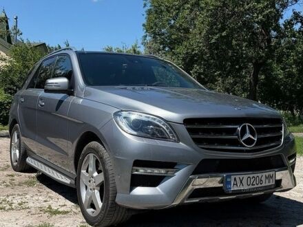 Сірий Мерседес М-Клас, об'ємом двигуна 3.5 л та пробігом 220 тис. км за 17999 $, фото 1 на Automoto.ua