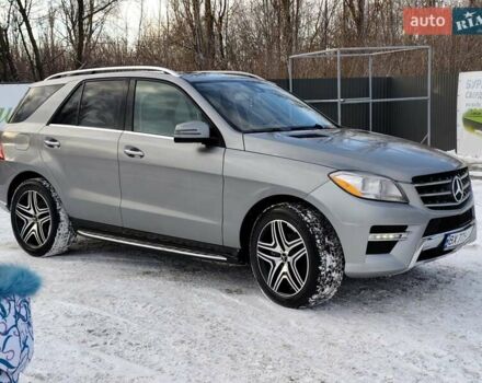 Серый Мерседес М-Класс, объемом двигателя 2.2 л и пробегом 250 тыс. км за 18900 $, фото 1 на Automoto.ua