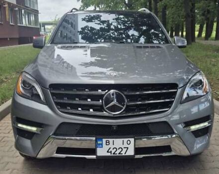 Серый Мерседес М-Класс, объемом двигателя 2.99 л и пробегом 103 тыс. км за 31000 $, фото 1 на Automoto.ua