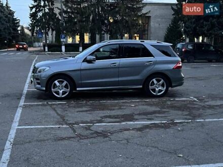 Мерседес М-Класс 2015 в Виннице на Automoto.ua Серый Мерседес М-Класс, объемом двигателя 2.99 л и пробегом 235 тыс. км за 34000 $, фото 1 на Automoto.ua
