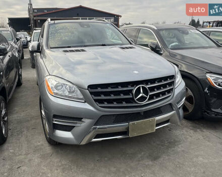 Серый Мерседес М-Класс, объемом двигателя 2.99 л и пробегом 172 тыс. км за 20900 $, фото 1 на Automoto.ua