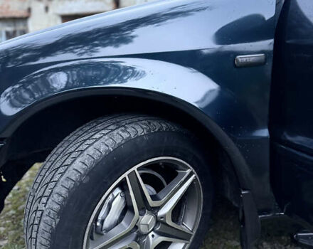 Синий Мерседес М-Класс, объемом двигателя 4.27 л и пробегом 399 тыс. км за 5999 $, фото 4 на Automoto.ua