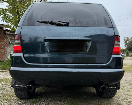 Синий Мерседес М-Класс, объемом двигателя 4.27 л и пробегом 399 тыс. км за 5999 $, фото 13 на Automoto.ua