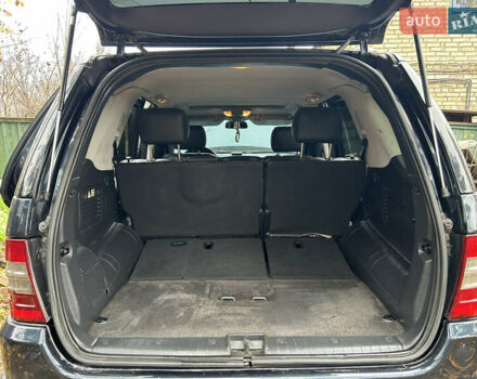 Синій Мерседес М-Клас, об'ємом двигуна 3.2 л та пробігом 280 тис. км за 5799 $, фото 9 на Automoto.ua