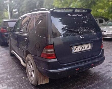 Синий Мерседес М-Класс, объемом двигателя 2.69 л и пробегом 300 тыс. км за 8500 $, фото 6 на Automoto.ua