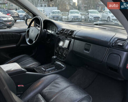 Синий Мерседес М-Класс, объемом двигателя 3.19 л и пробегом 324 тыс. км за 8400 $, фото 28 на Automoto.ua