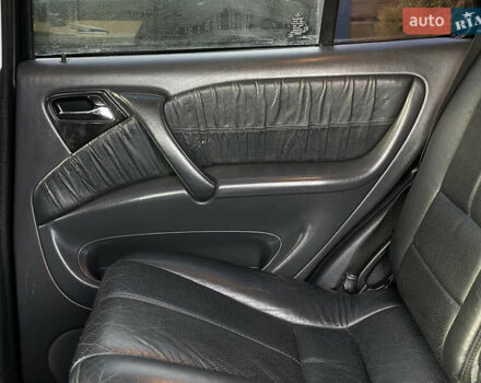 Синий Мерседес М-Класс, объемом двигателя 3.19 л и пробегом 324 тыс. км за 8400 $, фото 41 на Automoto.ua