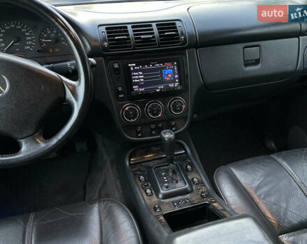 Синий Мерседес М-Класс, объемом двигателя 3.19 л и пробегом 324 тыс. км за 8400 $, фото 33 на Automoto.ua