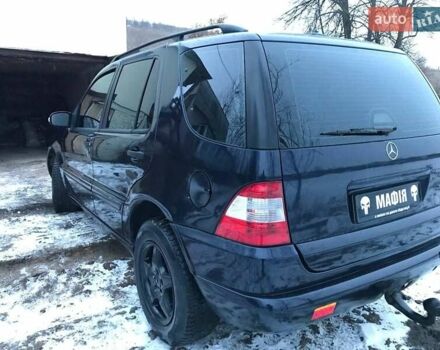 Синій Мерседес М-Клас, об'ємом двигуна 2.7 л та пробігом 370 тис. км за 4500 $, фото 4 на Automoto.ua