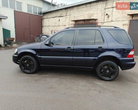 Синій Мерседес М-Клас, об'ємом двигуна 2.69 л та пробігом 346 тис. км за 7600 $, фото 5 на Automoto.ua