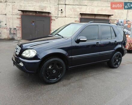 Синій Мерседес М-Клас, об'ємом двигуна 2.69 л та пробігом 346 тис. км за 7600 $, фото 4 на Automoto.ua