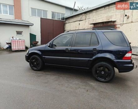 Синій Мерседес М-Клас, об'ємом двигуна 2.69 л та пробігом 346 тис. км за 7600 $, фото 2 на Automoto.ua