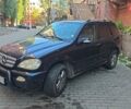 Синий Мерседес М-Класс, объемом двигателя 2.7 л и пробегом 377 тыс. км за 4500 $, фото 1 на Automoto.ua