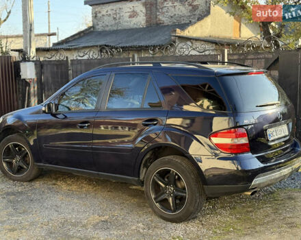 Синій Мерседес М-Клас, об'ємом двигуна 3.5 л та пробігом 315 тис. км за 12500 $, фото 3 на Automoto.ua