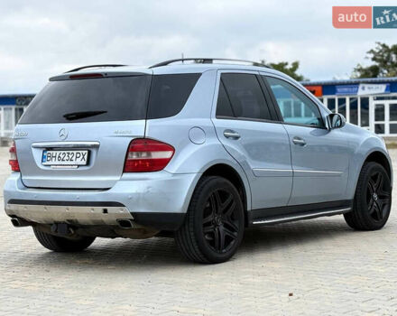 Синий Мерседес М-Класс, объемом двигателя 4.97 л и пробегом 261 тыс. км за 7900 $, фото 6 на Automoto.ua