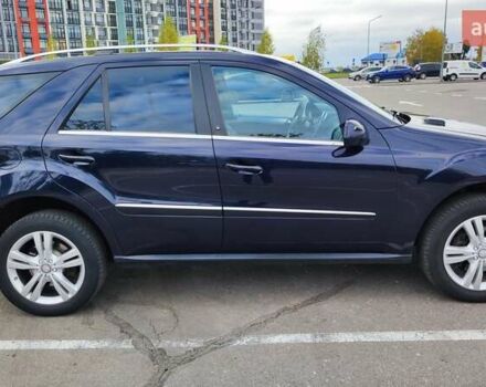 Мерседес М-Класс 2008 в Киеве на Automoto.ua Синий Мерседес М-Класс, объемом двигателя 3 л и пробегом 323 тыс. км за 14200 $, фото 2 на Automoto.ua