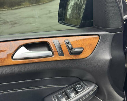 Синий Мерседес М-Класс, объемом двигателя 2.2 л и пробегом 211 тыс. км за 17500 $, фото 12 на Automoto.ua