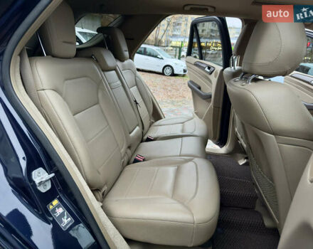 Мерседес М-Класс 2012 в Виннице на Automoto.ua Синий Мерседес М-Класс, объемом двигателя 2.99 л и пробегом 180 тыс. км за 18500 $, фото 27 на Automoto.ua