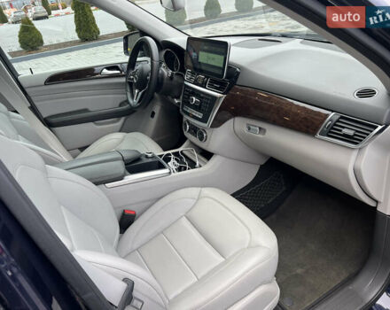 Синій Мерседес М-Клас, об'ємом двигуна 3 л та пробігом 166 тис. км за 30900 $, фото 53 на Automoto.ua