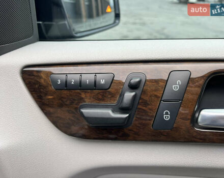 Синій Мерседес М-Клас, об'ємом двигуна 3 л та пробігом 166 тис. км за 30900 $, фото 60 на Automoto.ua