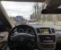 Синій Мерседес М-Клас, об'ємом двигуна 2.14 л та пробігом 222 тис. км за 17800 $, фото 19 на Automoto.ua