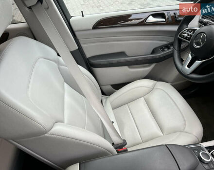 Синій Мерседес М-Клас, об'ємом двигуна 3 л та пробігом 166 тис. км за 30900 $, фото 57 на Automoto.ua