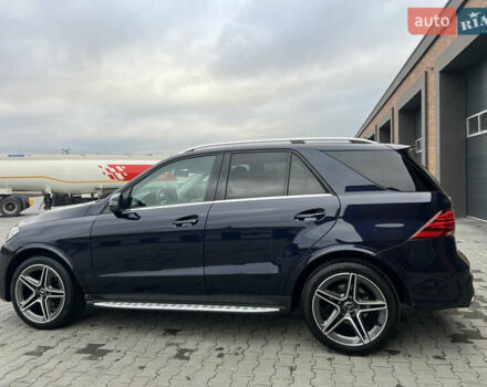 Синій Мерседес М-Клас, об'ємом двигуна 3 л та пробігом 166 тис. км за 30900 $, фото 21 на Automoto.ua