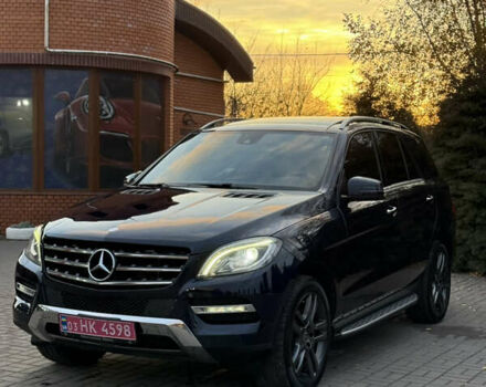 Синій Мерседес М-Клас, об'ємом двигуна 2.99 л та пробігом 242 тис. км за 21799 $, фото 5 на Automoto.ua