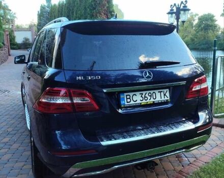 Синий Мерседес М-Класс, объемом двигателя 2.99 л и пробегом 191 тыс. км за 26500 $, фото 6 на Automoto.ua