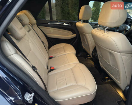 Синій Мерседес М-Клас, об'ємом двигуна 2.99 л та пробігом 242 тис. км за 21799 $, фото 51 на Automoto.ua