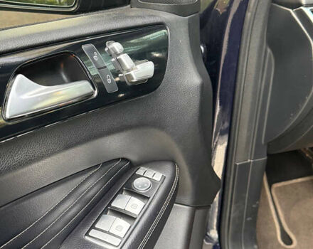 Синий Мерседес М-Класс, объемом двигателя 2.99 л и пробегом 220 тыс. км за 24500 $, фото 13 на Automoto.ua