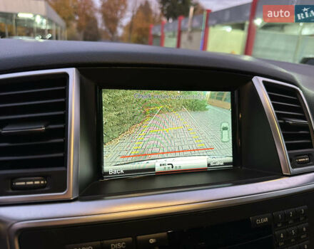 Синій Мерседес М-Клас, об'ємом двигуна 2.99 л та пробігом 242 тис. км за 21799 $, фото 47 на Automoto.ua